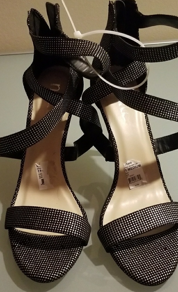 Nicole Miller Womans Black Heels